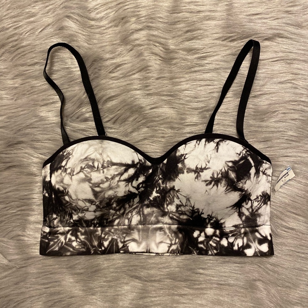 NWT No Boundaries Size Small Sports Bra